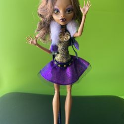 2008 Monster High Clawdeen Wolf in First Original Ghouls Outfit