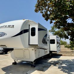 2011 Montana Mountaineer 5th Wheel 36ft Extra Clean 
