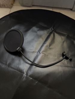 Microphone guard for audio recording