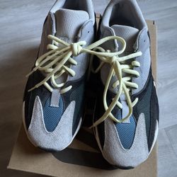 Yeezy Boost 700 Wave Runner 