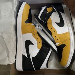 Jordan 1 Mid 
