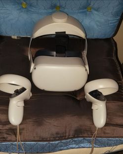 Meta Quest 2 VR Headset with Controllers
