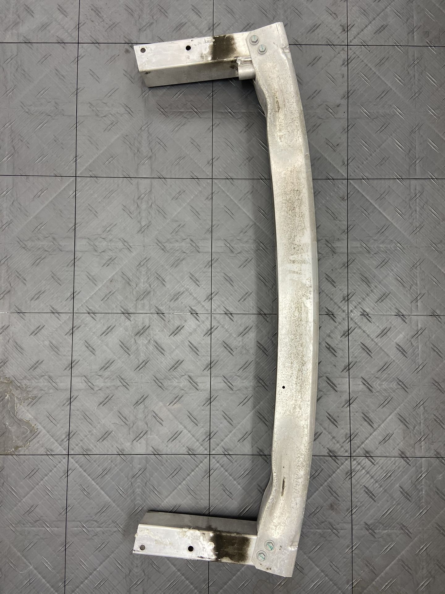 Rear Bump Reinforcement For Audi Q 5