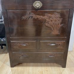 Storage Chest With/ 3 Drawers 