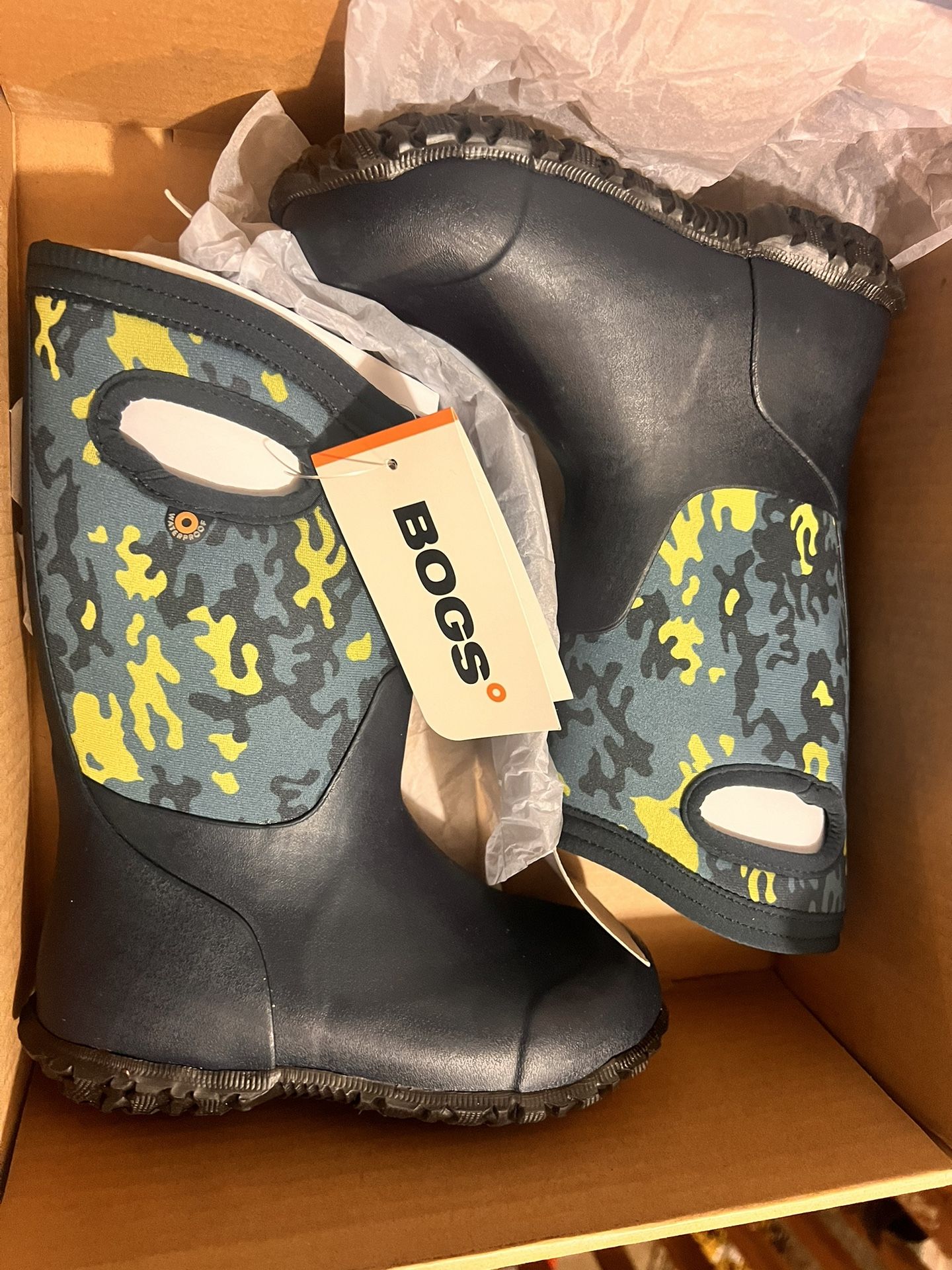 New In Box Rain Boots Size 13