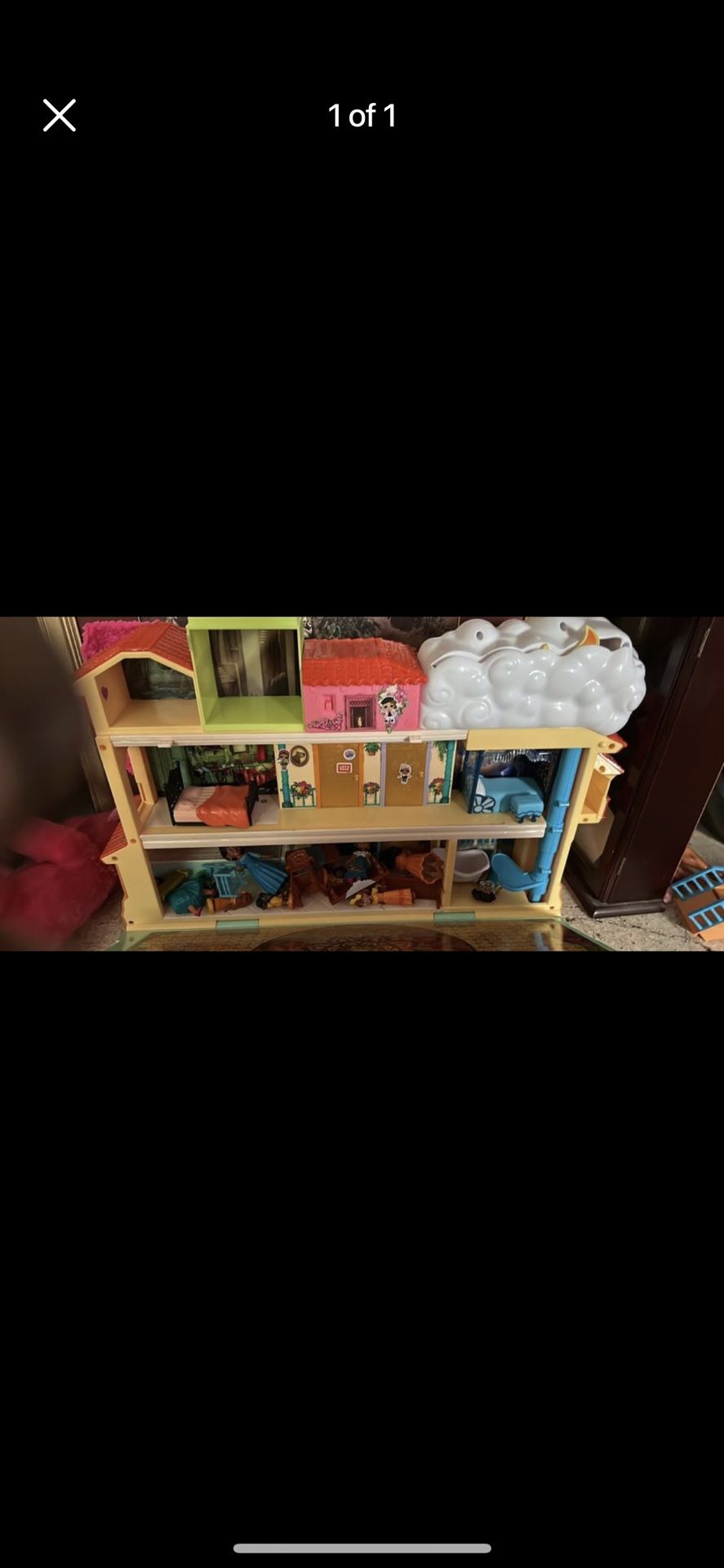 Ecanto Doll house W/characters