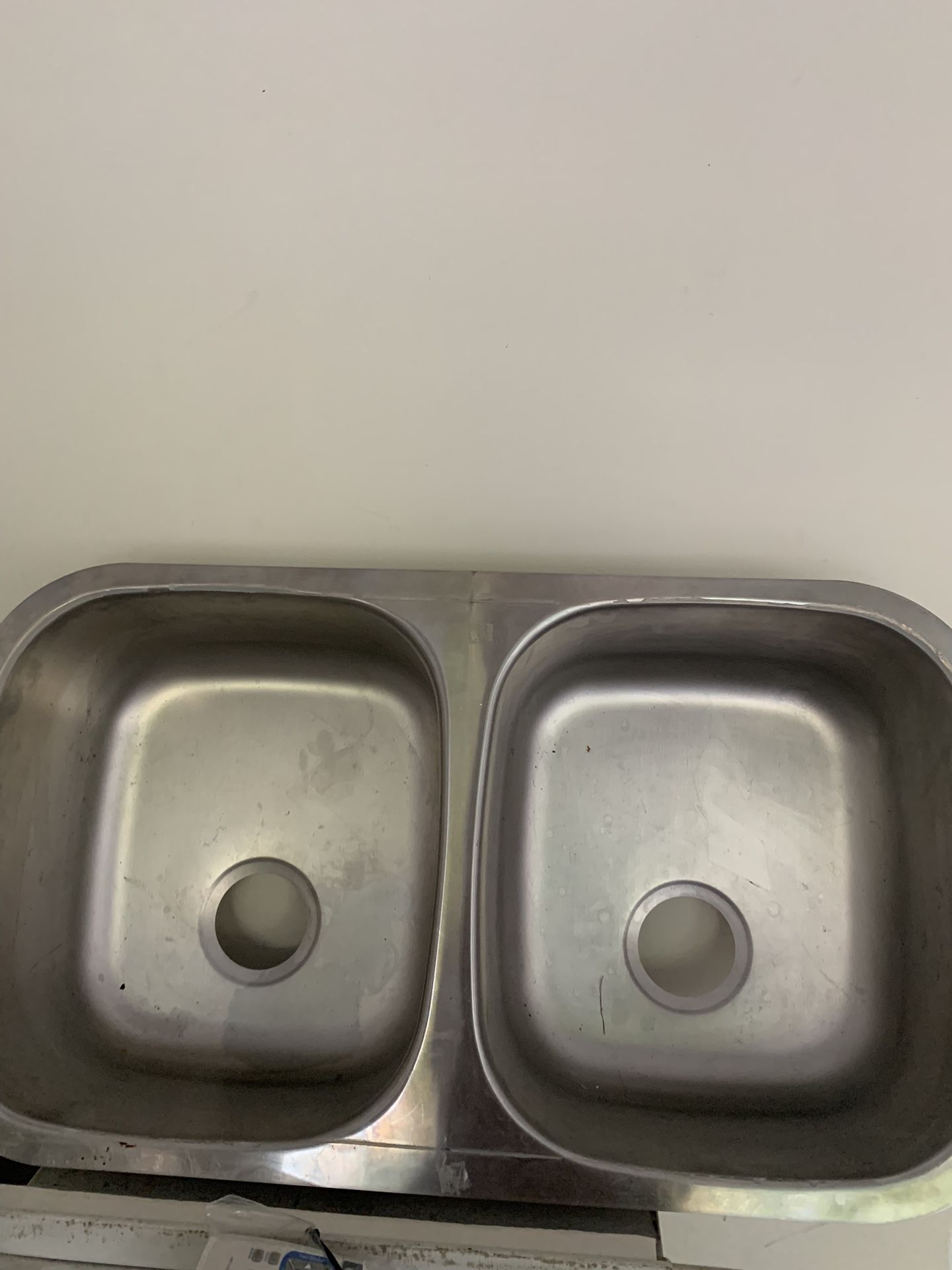 New Double Sink For Sale
