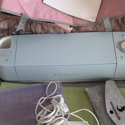 Cricut Explore Air 2 Bundle 