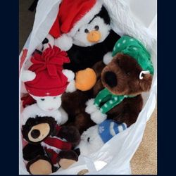 VARIETY OF CHRISTMAS  STUFFED ANIMALS 