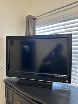 Vizio 32” Tv