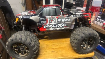 Hpi Savage X4.6 nitro Monster  truck