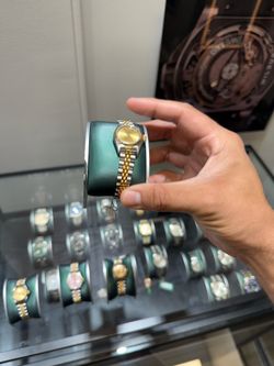 Rolex date 26'mm two tone with box