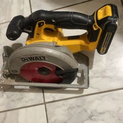 Dewalt Saw 