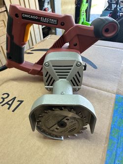 Chicago electric toe kick saw