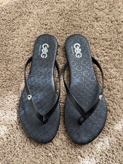 GBG Los Angeles Flip Flop Sandals