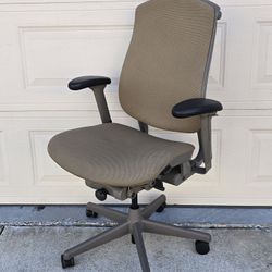 HERMAN MILLER CELLE OFFICE CHAIR - 1 of 2 AVAILABLE!