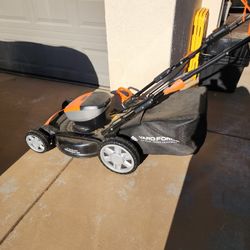 Yard Force Lithium Battery Lawn Mower