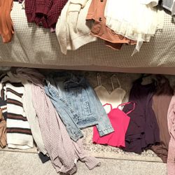 Women’s Clothes 