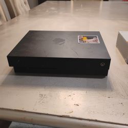 Xbox One With Controller 