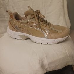 Womens Puma Milenio Tech Sneaker