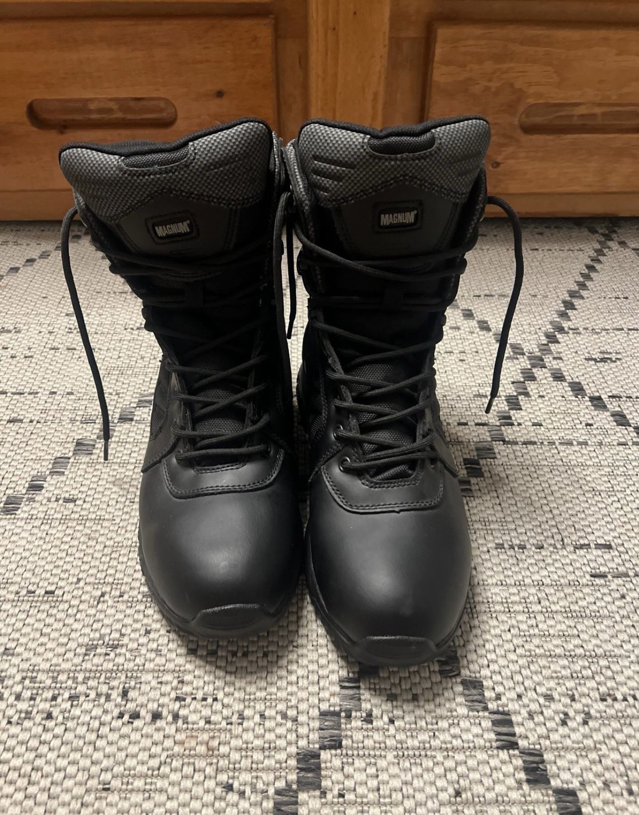 MAGNUM Men’s Leather Waterproof Tactical Boots size 11