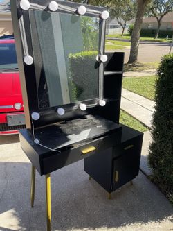 Vanity With Lights