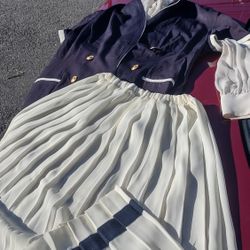 vintage clothes   maybe 50s not Shure 