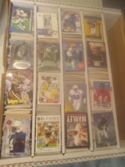 4,000 football cards from late 80s & 90s commons, semi stars & rookies