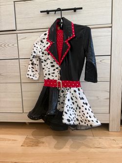 Halloween costume Cruella. adult: XS