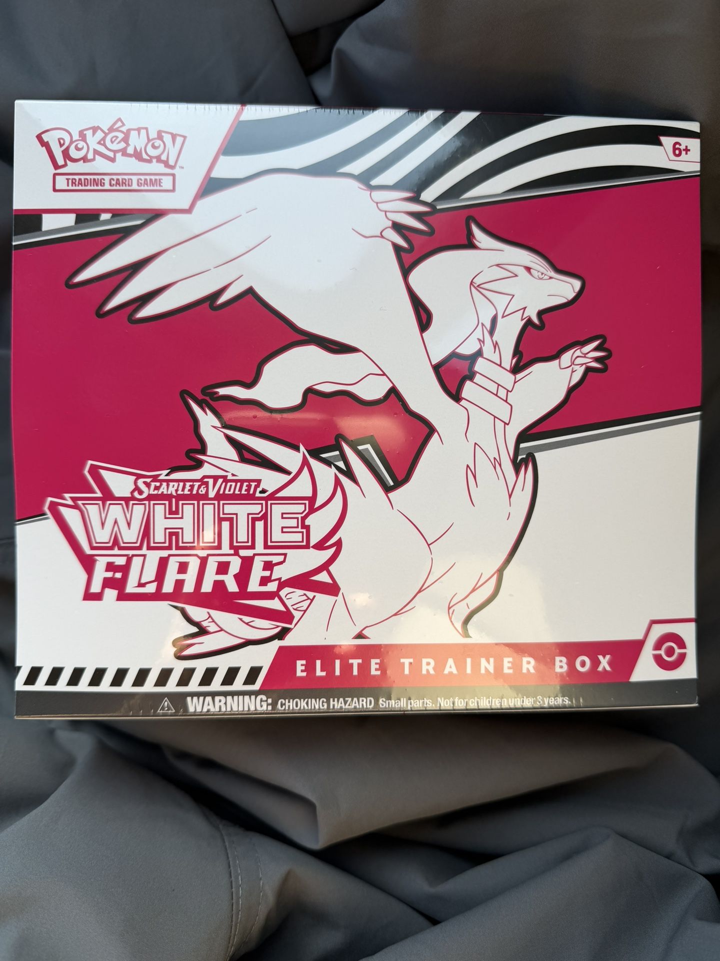 White Flare ETB Pokémon