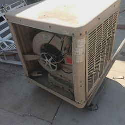Culer.para Partes Espara Techo. Esgrande Sitrabajaba  Pero Nesesita  Algodel Enchufe