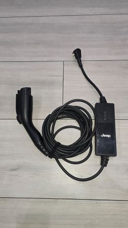 Jeep Wrangler Grand Cherokee 4xe plug in hybrid Ev charger with carrying bag