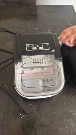 Ice maker