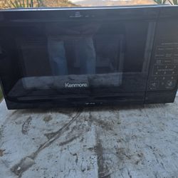 Kenmore 700w Microwave 