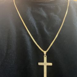 JARED 22 inch chain and cross 