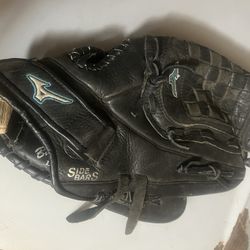 Mizuno Baseball Glove 
