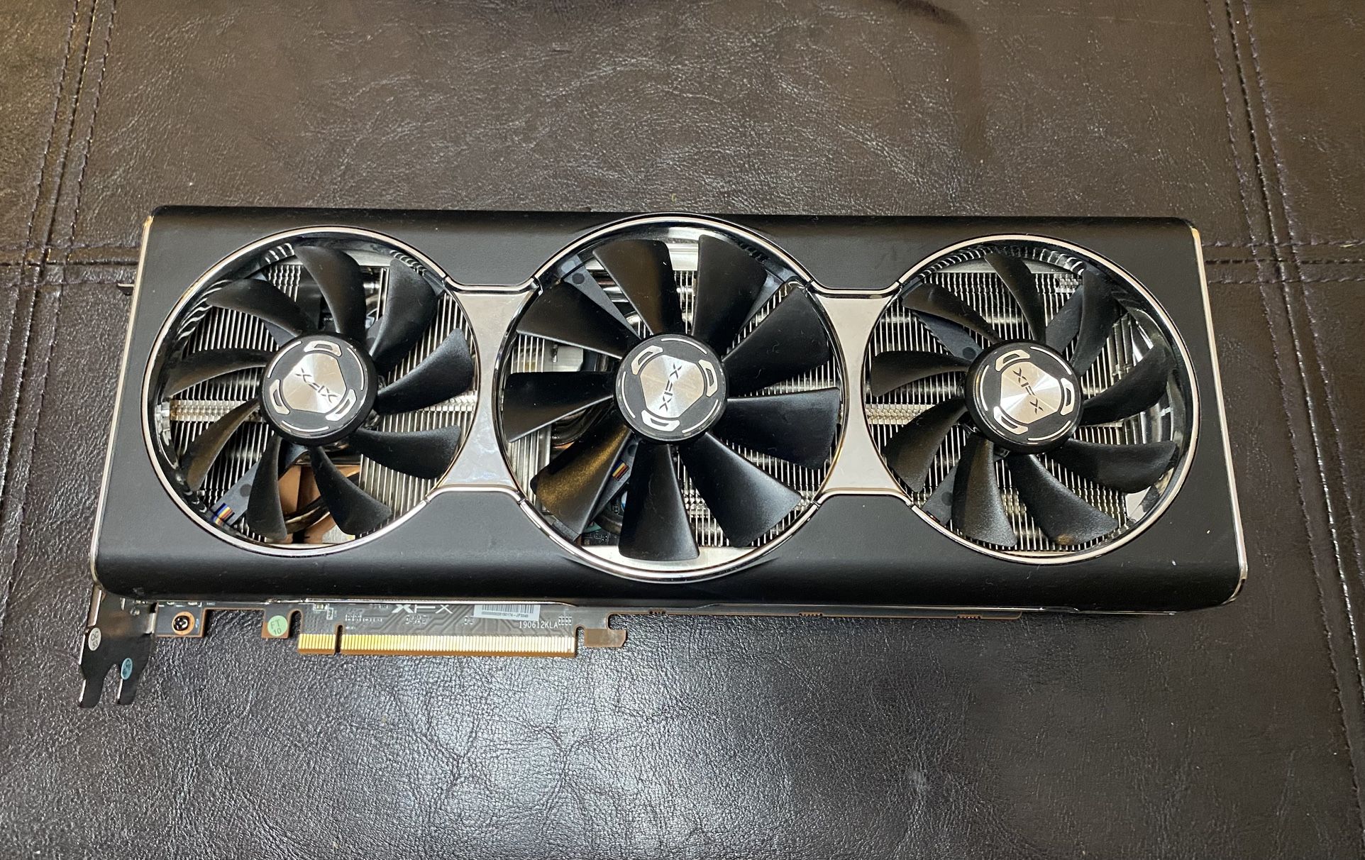 Video Card - AMD Radeon RX 5700 XT 2025 Mhz GDDR6