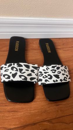 Sandals, size 9