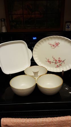 Set of Nice Kitchen Items