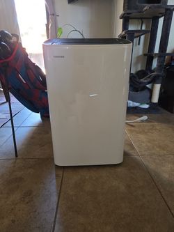 Toshiba Smart Portable AC - 8,000 BTU / 12,000 BTU (Cools up to 350 sq ft)