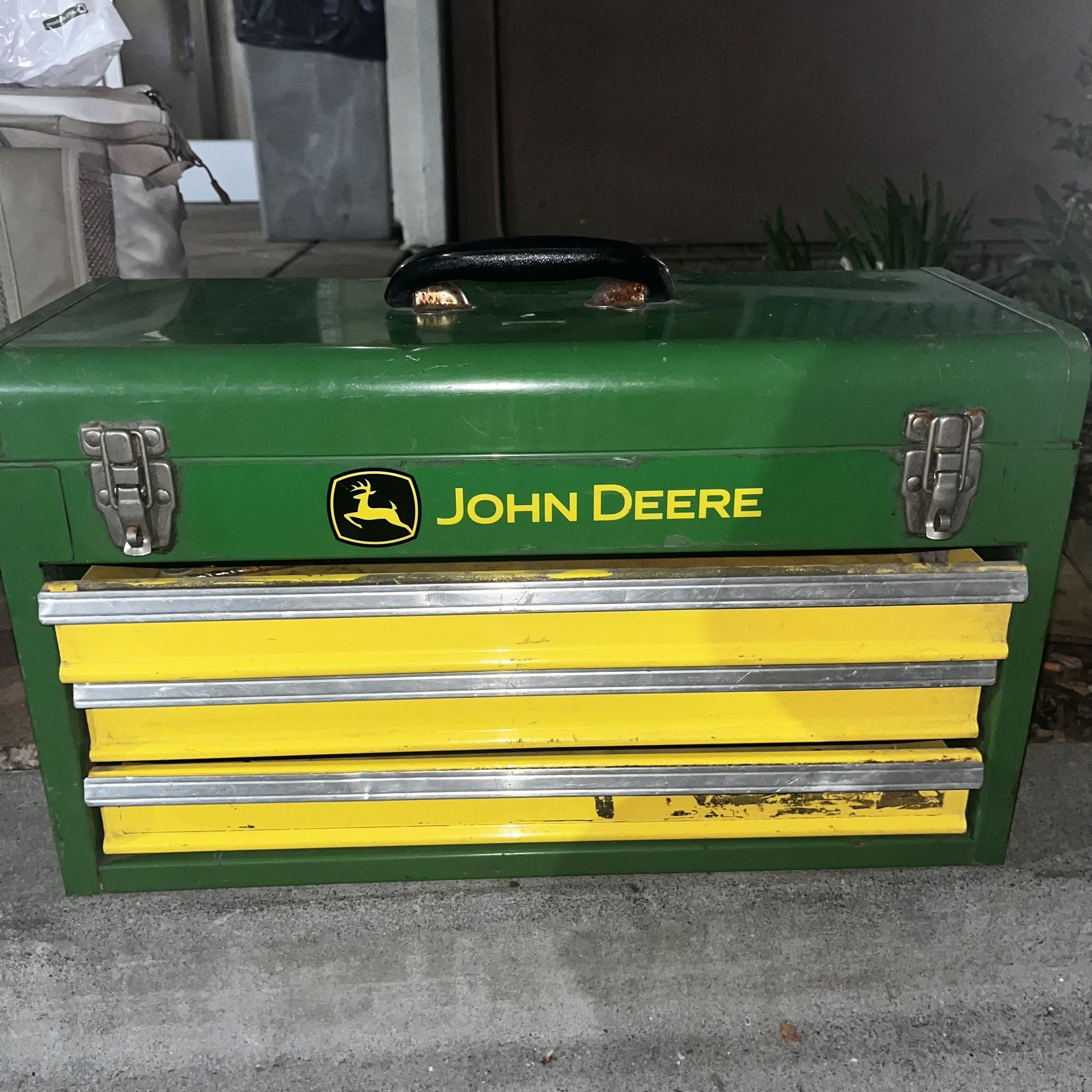 Vintage John Deere Toolbox