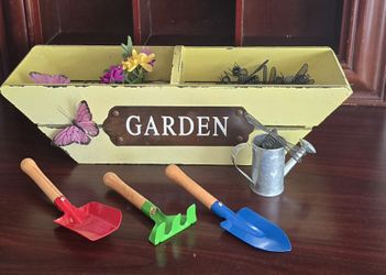 Home Gardening Patio Accents w Metal  Planting Tools 