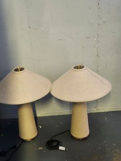 Ombria tapered table lamp