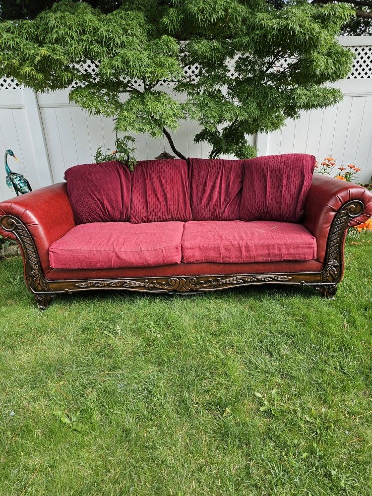 Sofa Red
