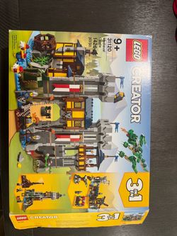 Lego medieval castle set 31120