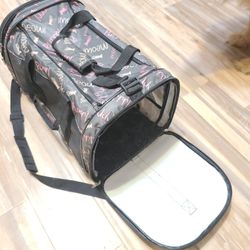 Collapsible Cat Carrier