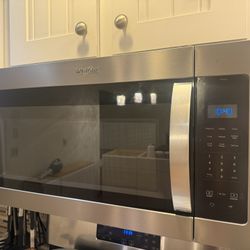 Microwave Oven