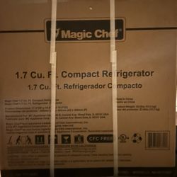 Magic Chef Refrigerator 