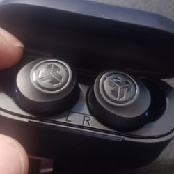 JLab Earbuds/heAdphones