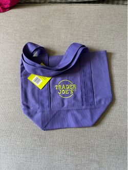 Trader Joe’s Halloween Purple Mini Tote Bag 🎃💜